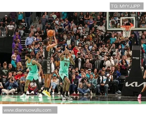 马刺勇士激战三月十九日直播盛况回顾与精彩瞬间分享